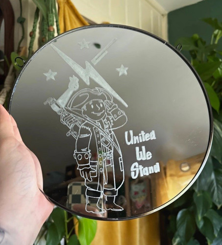 Round mirror 9 inches - by,