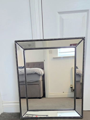 Rectangular wall mirror - rectangular,