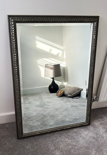 Rectangular wall mirror - rectangular,